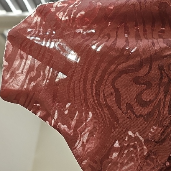 Lululemon Cates Tee Veil Sheer In Spiced Chai, Med *Holes - Read* - Picture 8 of 15